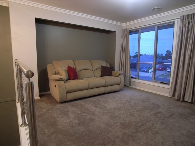 4  Wendouree Drive, Kialla VIC 3631