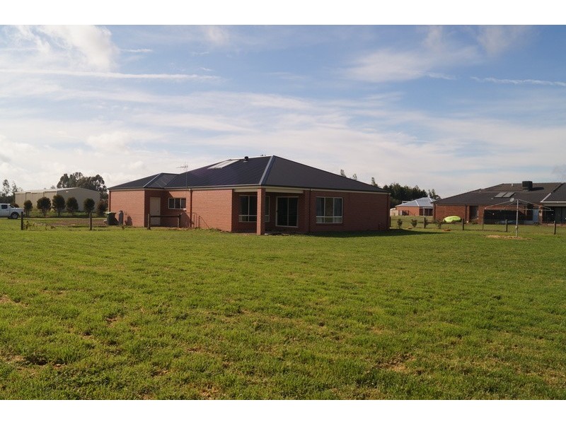 8 Ackers Court, Shepparton East VIC 3631