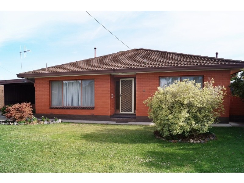17  Carson Street, Shepparton VIC 3630