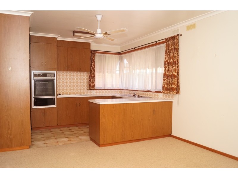 17  Carson Street, Shepparton VIC 3630