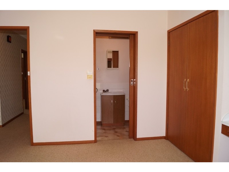 17  Carson Street, Shepparton VIC 3630