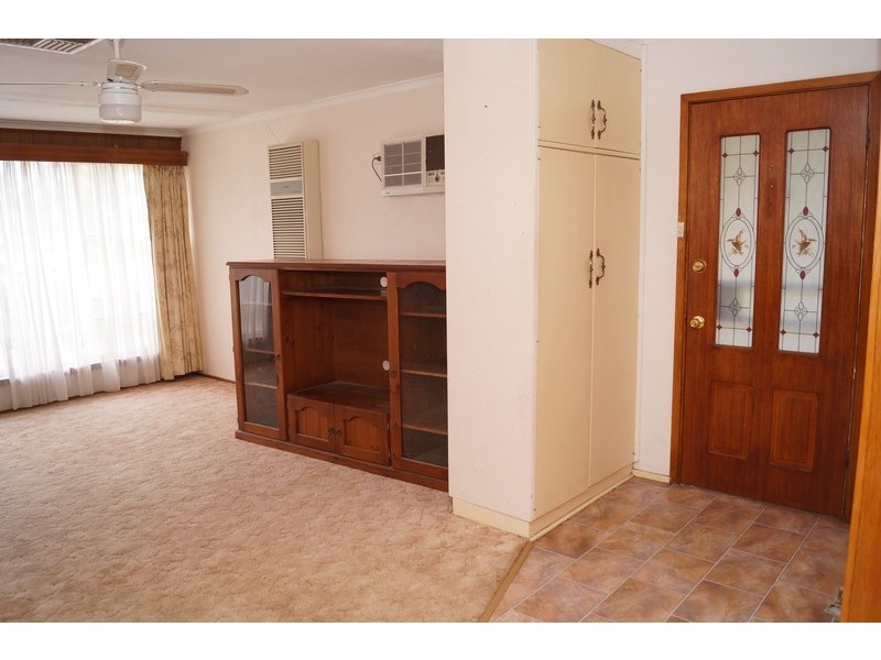 8 Poplar Avenue, Shepparton VIC 3630