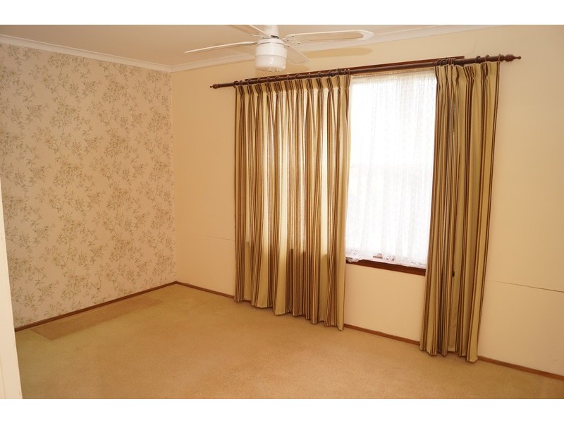 8 Poplar Avenue, Shepparton VIC 3630