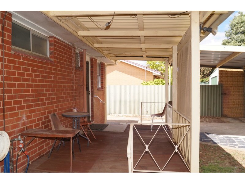 8 Poplar Avenue, Shepparton VIC 3630