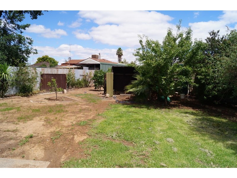 8 Poplar Avenue, Shepparton VIC 3630