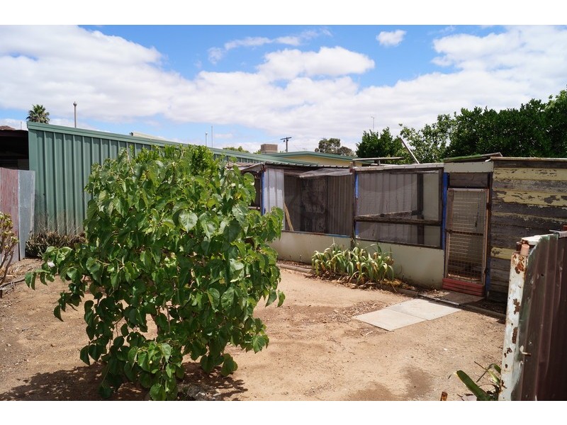 8 Poplar Avenue, Shepparton VIC 3630