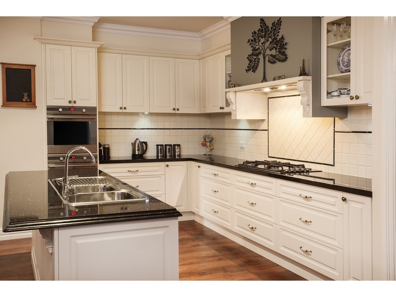 4 Wagtail Drive, Kialla VIC 3631