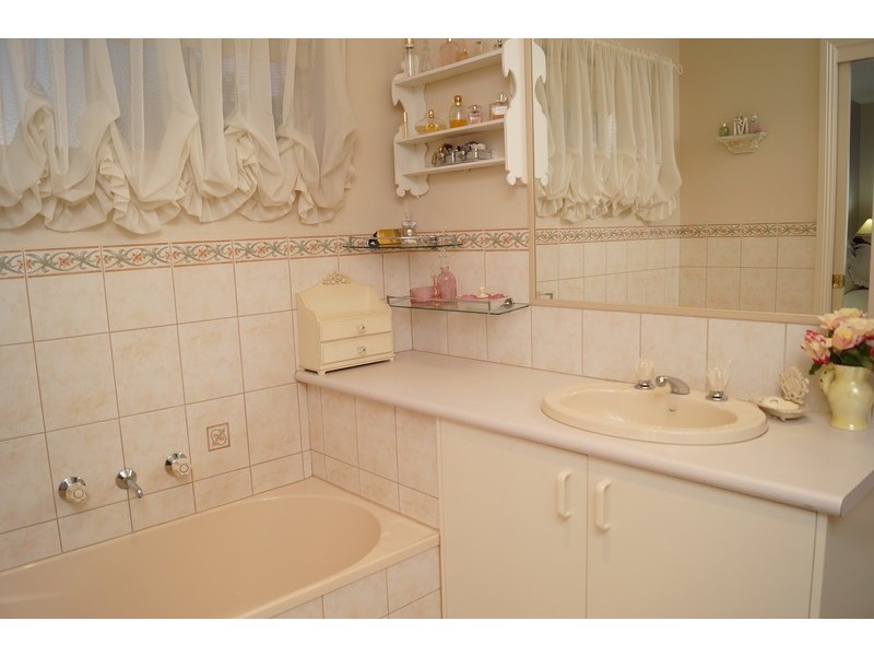 1  Daldy Crescent, Shepparton VIC 3630