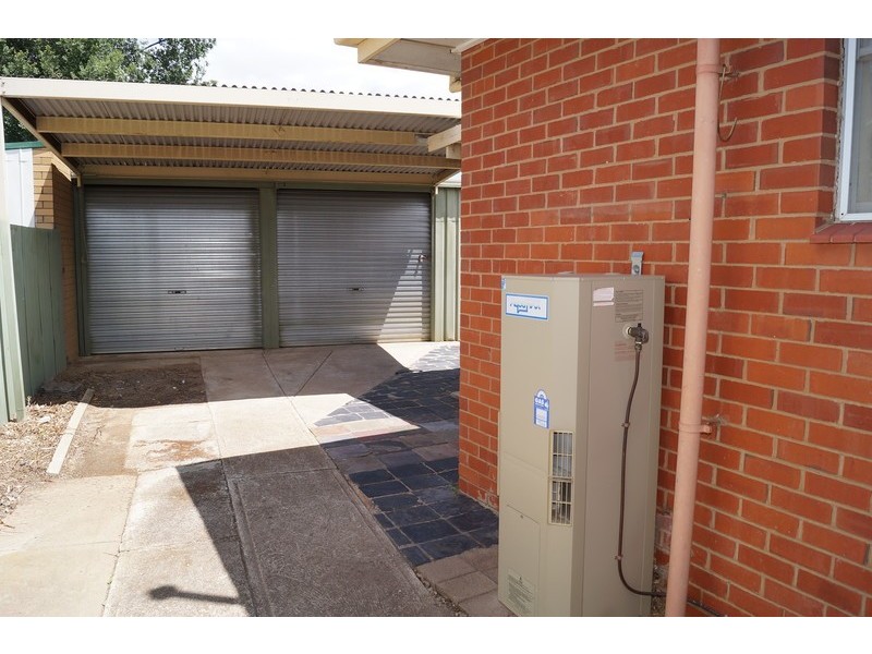 8 Poplar Avenue, Shepparton VIC 3630