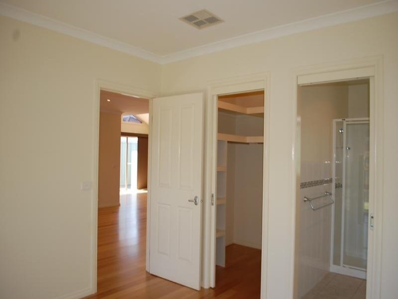 98 Graham Street, Shepparton VIC 3630