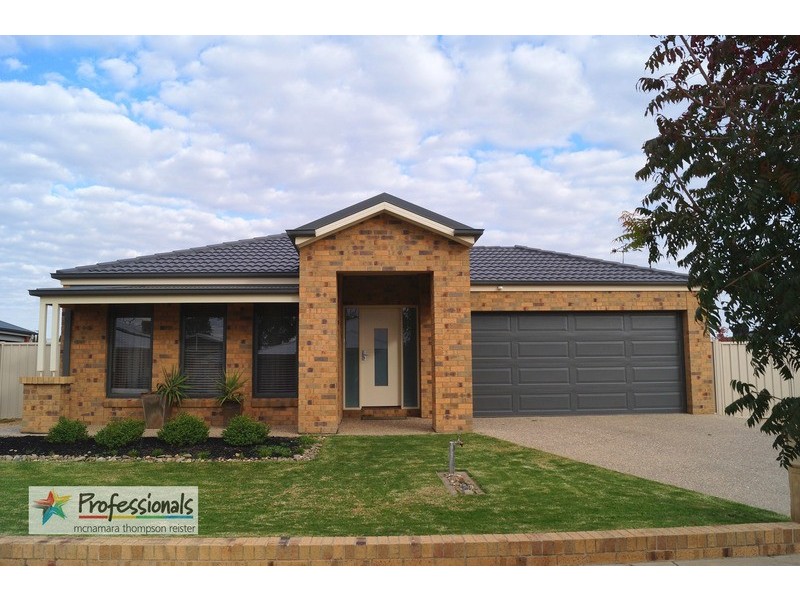 17 Bentleigh Street, Shepparton VIC 3630