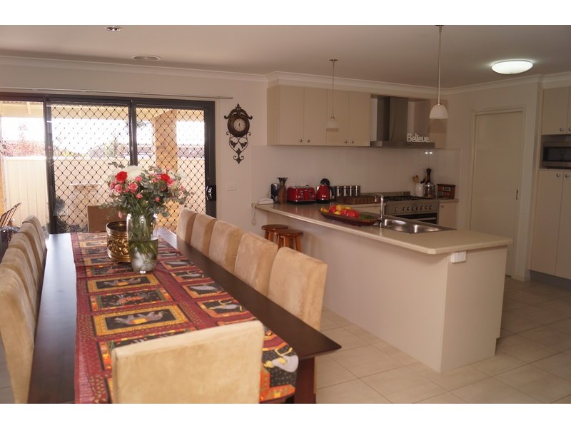 17 Bentleigh Street, Shepparton VIC 3630