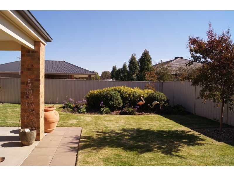 17 Bentleigh Street, Shepparton VIC 3630