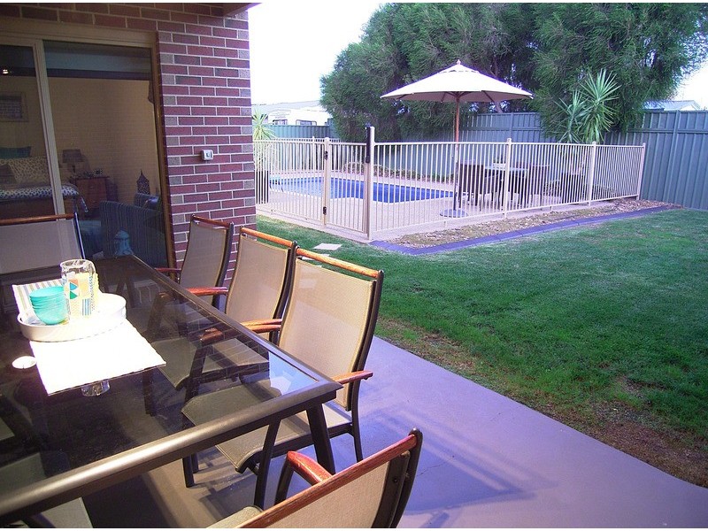 25 Guseli Court, Kialla VIC 3631