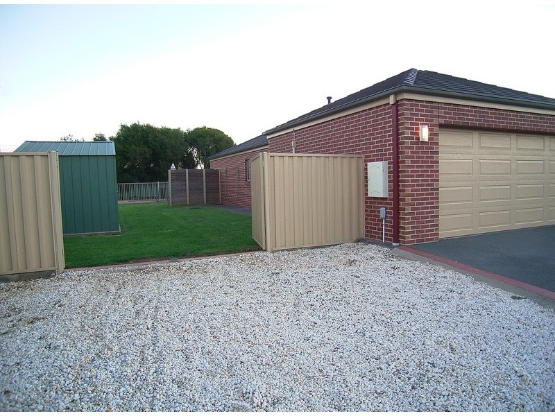 25 Guseli Court, Kialla VIC 3631