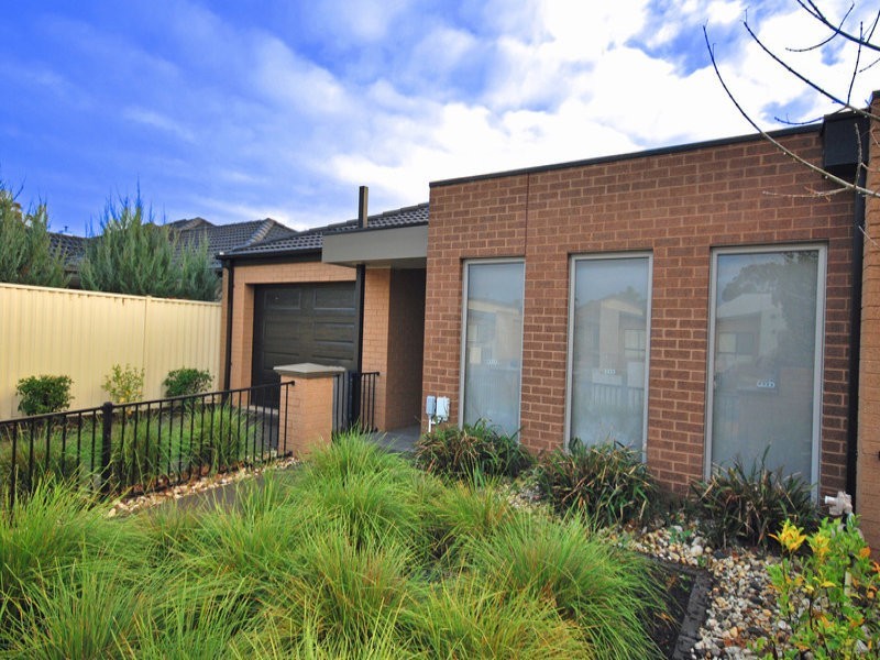 1, 2/111 Ashenden Street, Shepparton VIC 3630