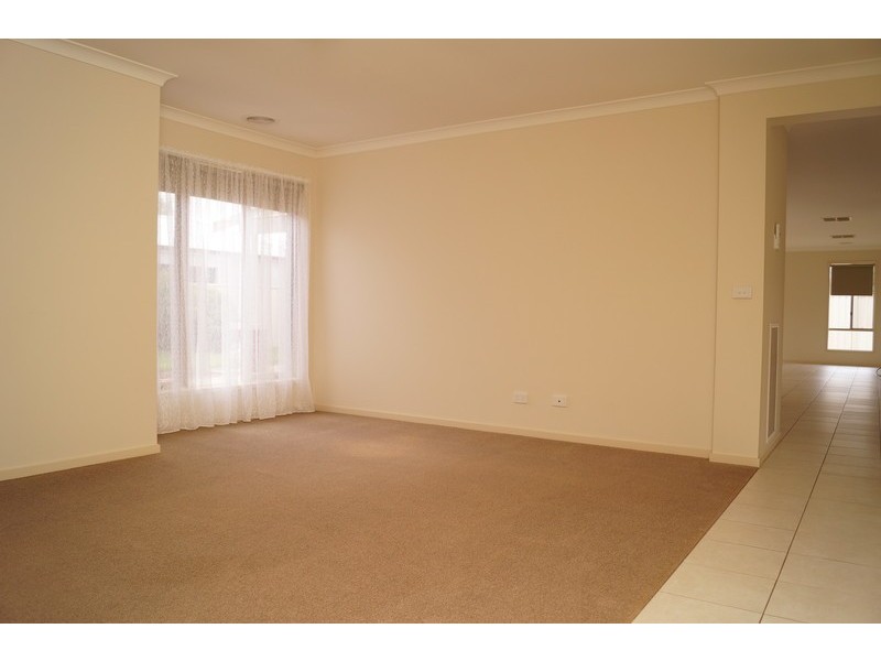 3  Yellowgum Drive, Kialla VIC 3631