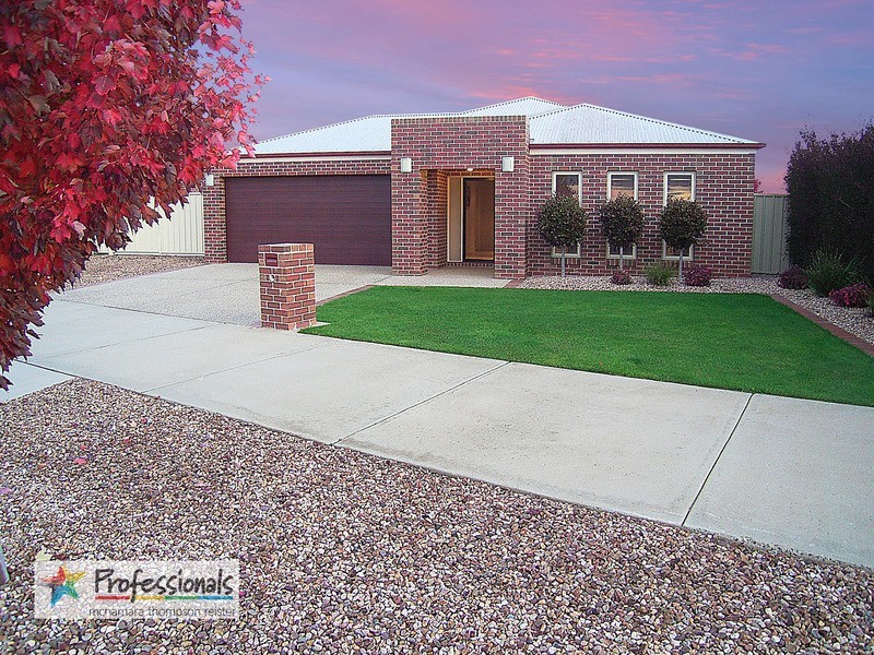 37 Warrumbungle Drive, Shepparton VIC 3630