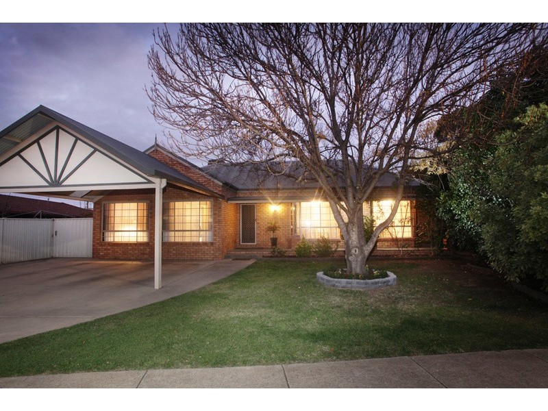 2 Endeavour Court, Shepparton VIC 3630
