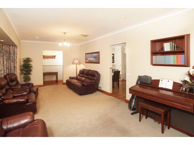 2 Endeavour Court, Shepparton VIC 3630