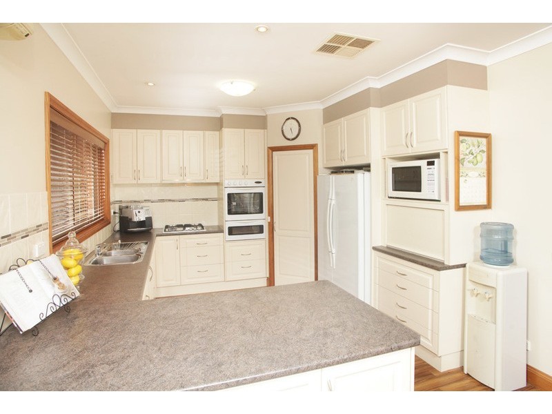 2 Endeavour Court, Shepparton VIC 3630