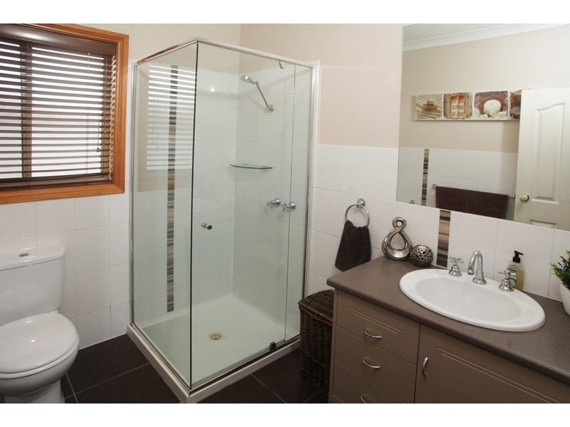 2 Endeavour Court, Shepparton VIC 3630