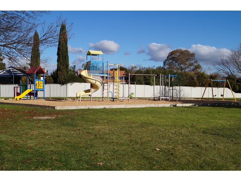2 Endeavour Court, Shepparton VIC 3630