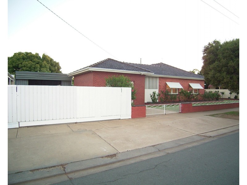 6 Rea Street, Shepparton VIC 3630