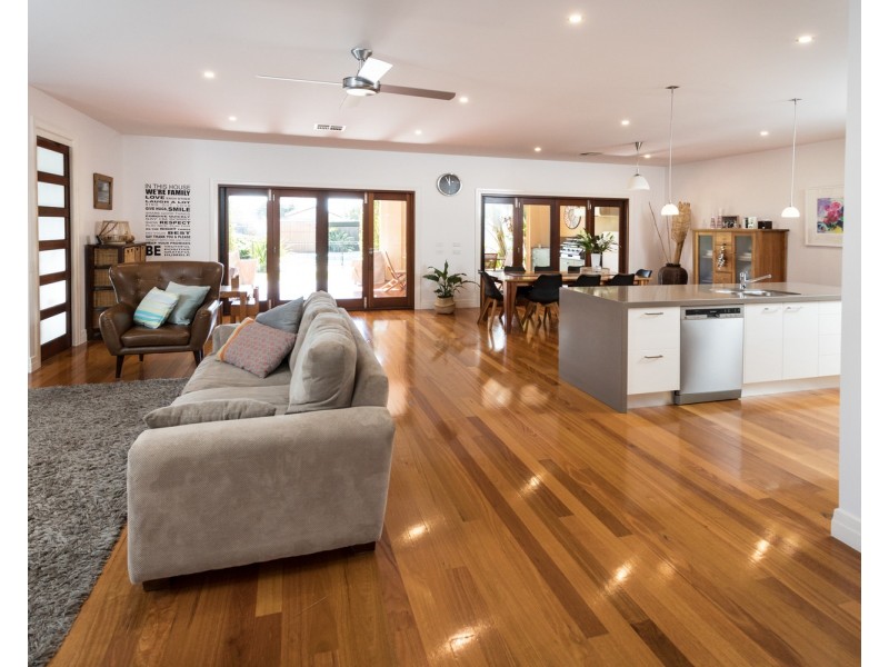 25 Sutherland Avenue, Shepparton VIC 3630