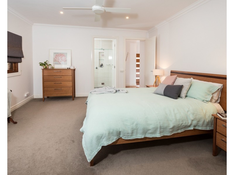 25 Sutherland Avenue, Shepparton VIC 3630