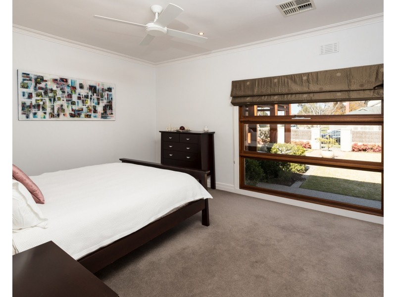 25 Sutherland Avenue, Shepparton VIC 3630