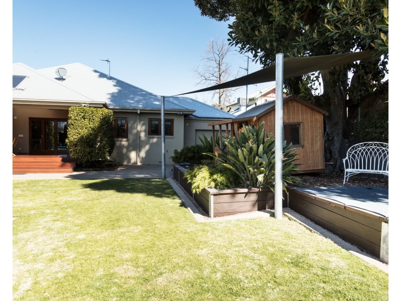 25 Sutherland Avenue, Shepparton VIC 3630