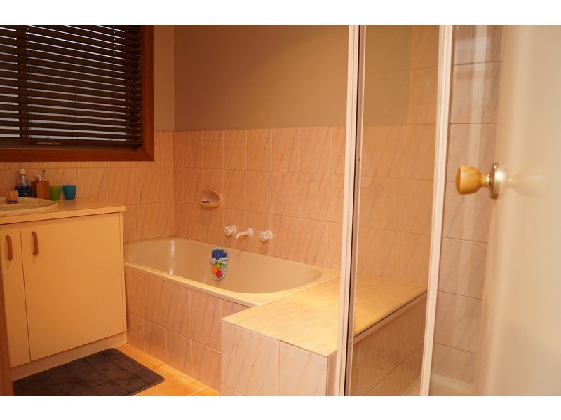 4 Wintersun Court, Shepparton VIC 3630