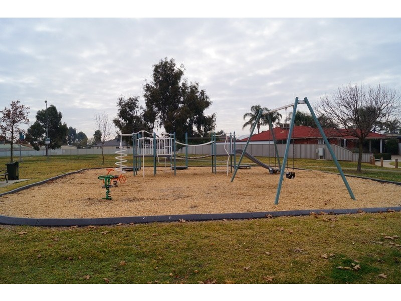 4 Wintersun Court, Shepparton VIC 3630