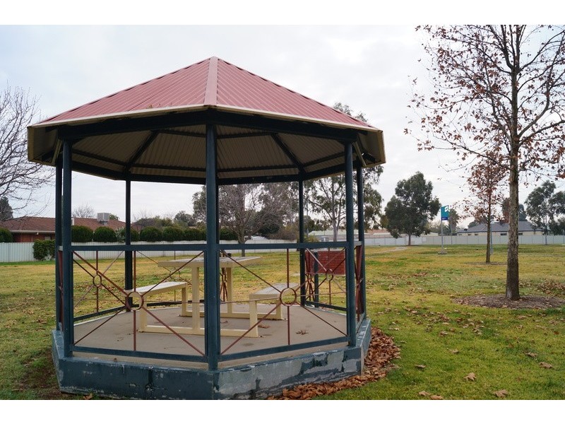 4 Wintersun Court, Shepparton VIC 3630