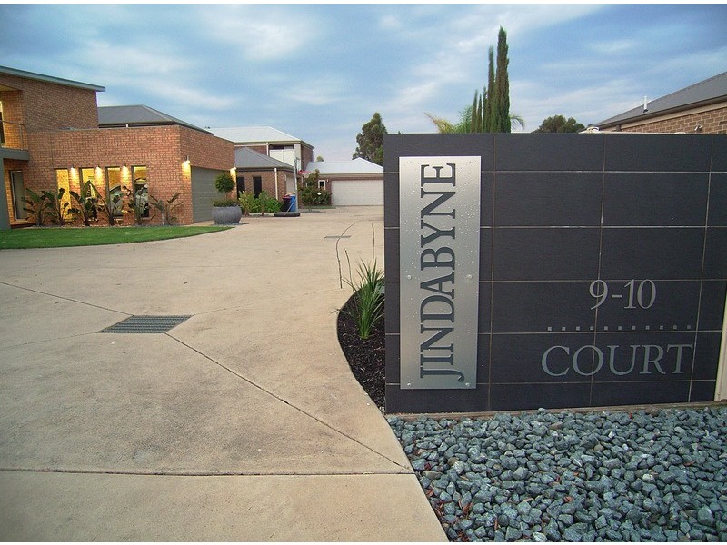 2/9-10 Jindabyne Court, Kialla VIC 3631