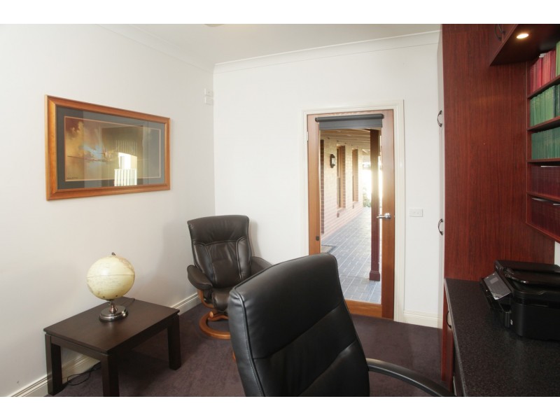 4 Rosella Court, Kialla VIC 3631