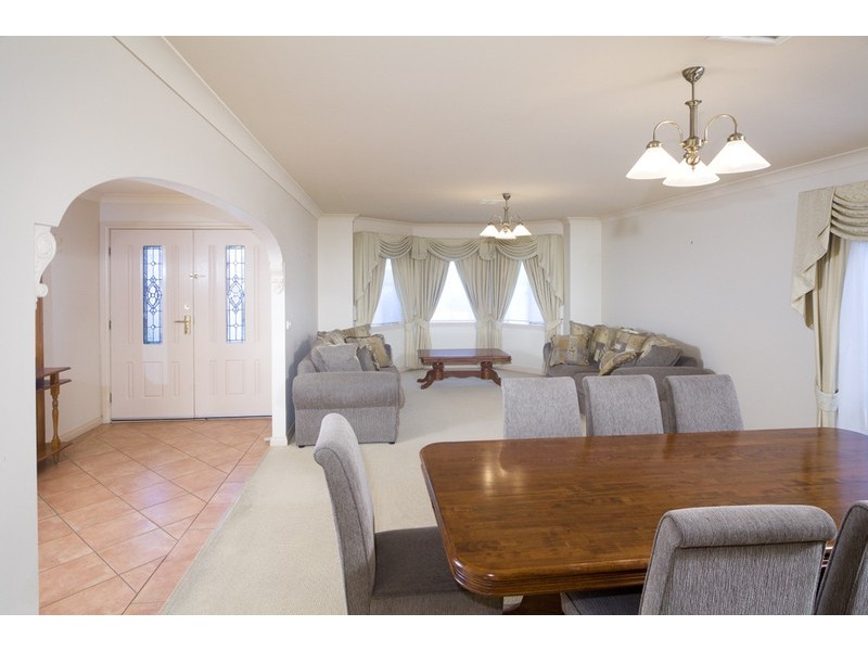 6  Woodburn Place, Shepparton VIC 3630