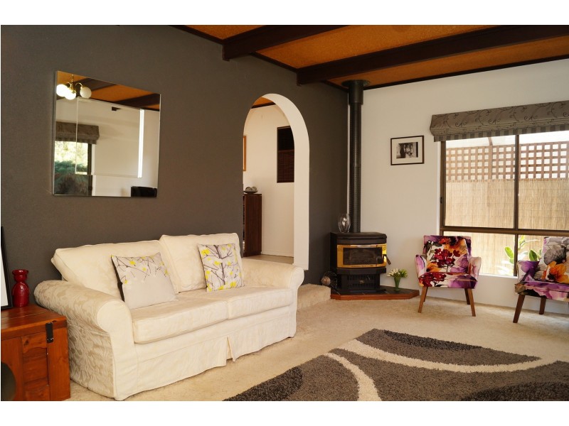 24 Vickers Street, Kialla VIC 3631