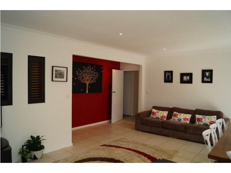 24 Vickers Street, Kialla VIC 3631