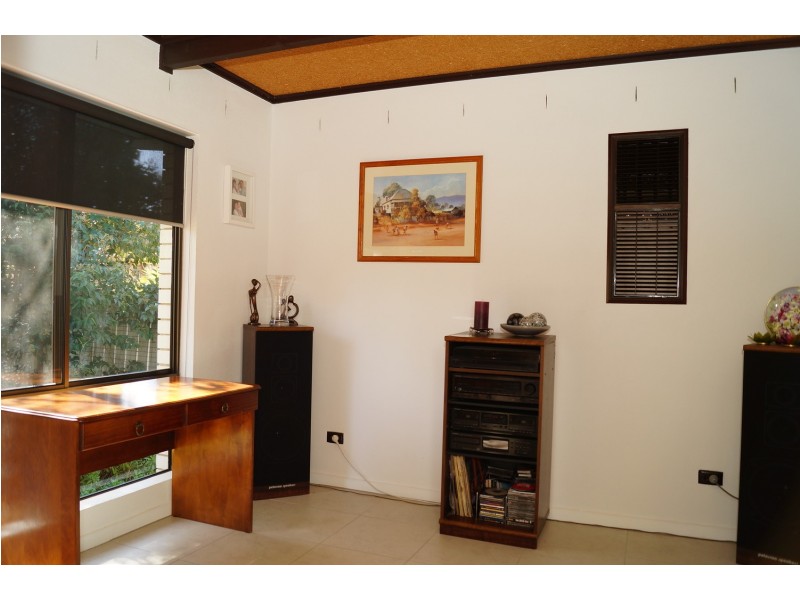 24 Vickers Street, Kialla VIC 3631