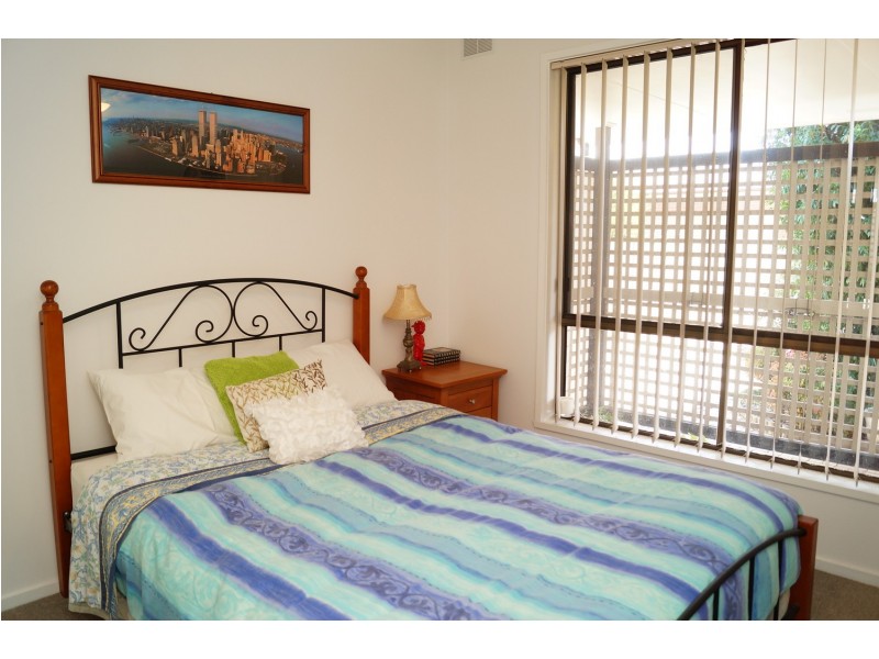 24 Vickers Street, Kialla VIC 3631