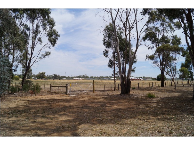 7609 Goulburn Valley Highway, Kialla VIC 3631