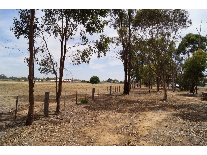 7609 Goulburn Valley Highway, Kialla VIC 3631