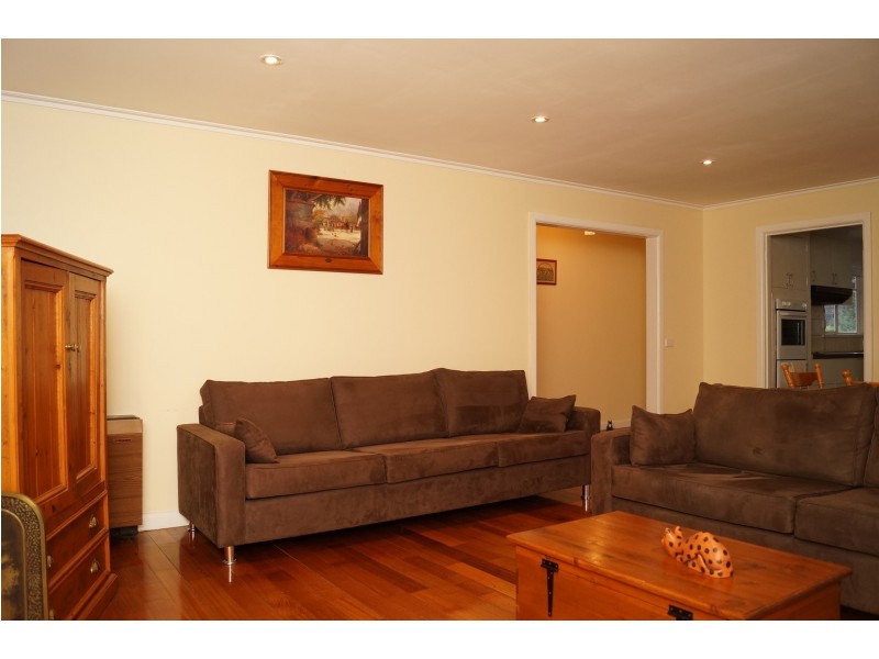 8  Gloucester Crescent, Shepparton VIC 3630