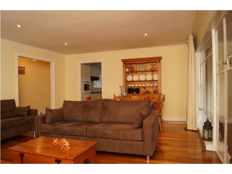 8  Gloucester Crescent, Shepparton VIC 3630