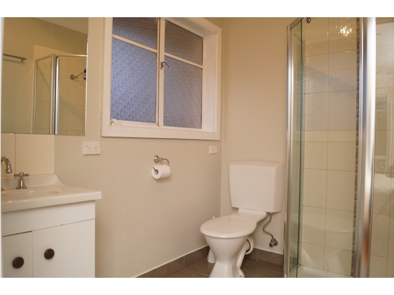 8  Gloucester Crescent, Shepparton VIC 3630