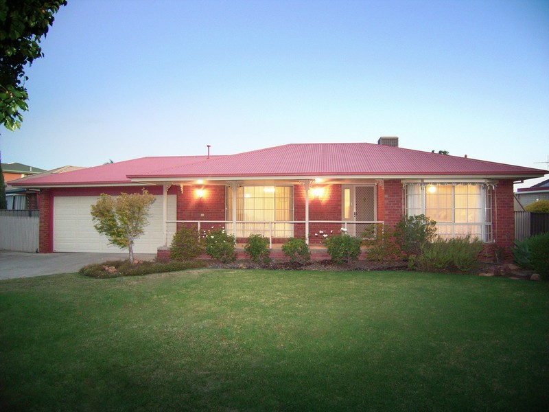 60 Orchard Circuit, Shepparton VIC 3630