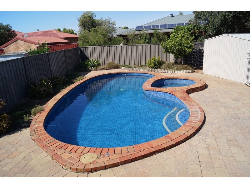 60 Orchard Circuit, Shepparton VIC 3630