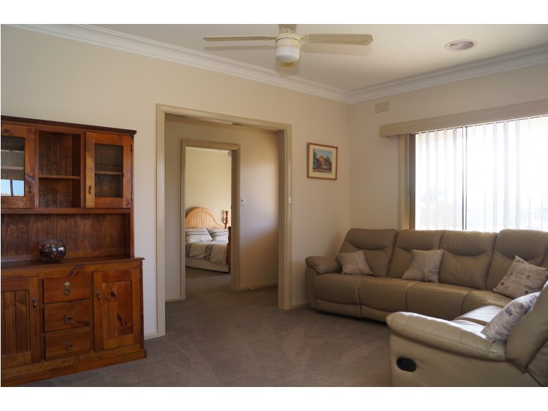 6 Burwood Avenue, Shepparton VIC 3630